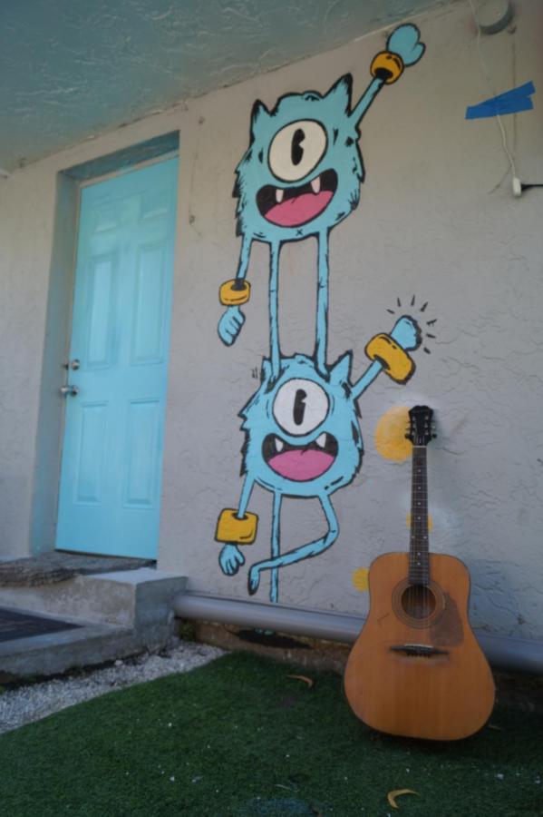 Art Graffiti Hostel Miami Exterior photo